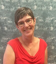 Dr Sue Lyons